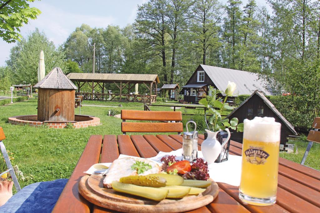 Gasthaus & Pension Am Kurfuerstendamm Burg  Buitenkant foto